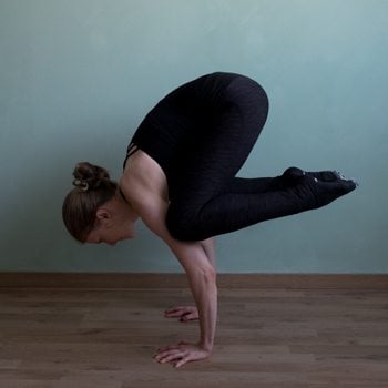 crow position