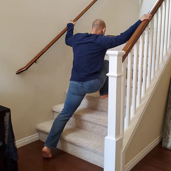 lunge up stairs