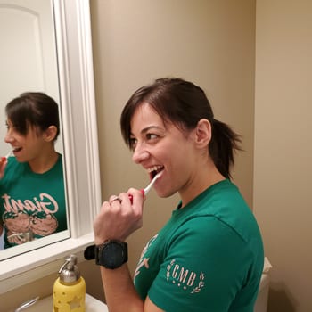 brushing teeth with non dominant hand